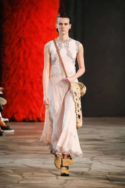 Look 35